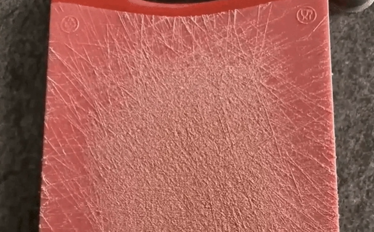 ❌ Je plastic plank = een bron van microdeeltjes en bacteriën